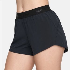 Outdoor voices relay shorts (3”)
